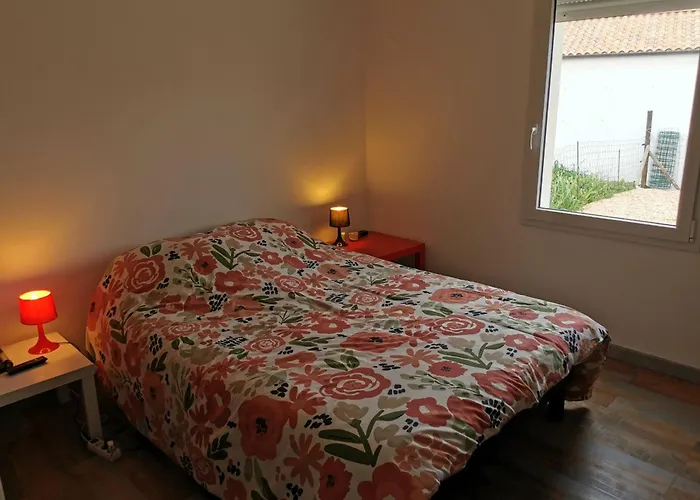 Alizes Abba - 500m De La *